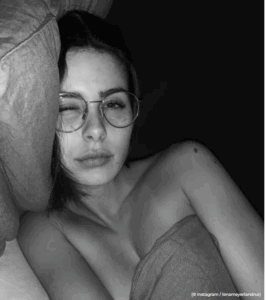 Lena Meyer-Landrut sagt ihren Fans sexy gute Nacht